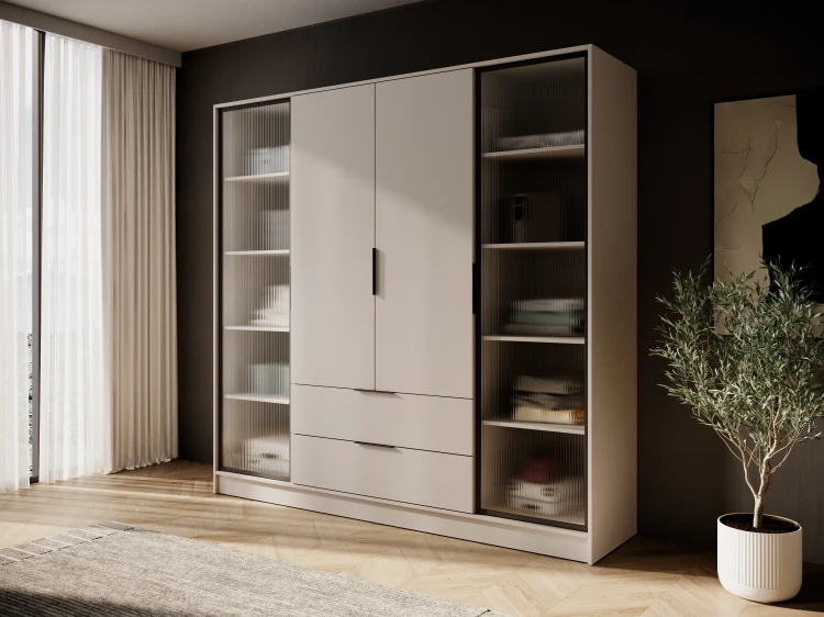 szafa-przeszklone-boki-ryflowane-kavio-kaszmir-206-cm-aranzacja.webp